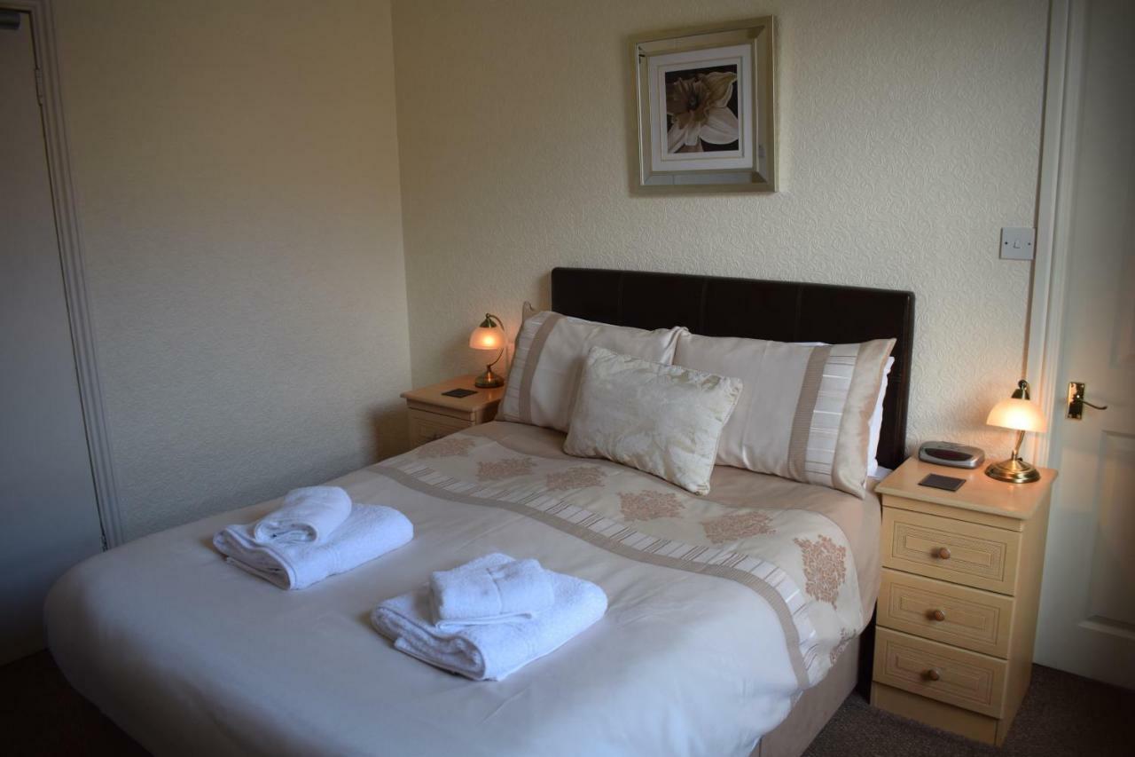 Cedar Lodge Лландидно Экстерьер фото